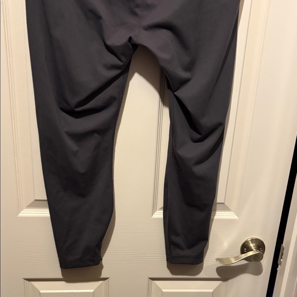 Yogalicious High-Waist Black Leggings - Picture 6 of 6